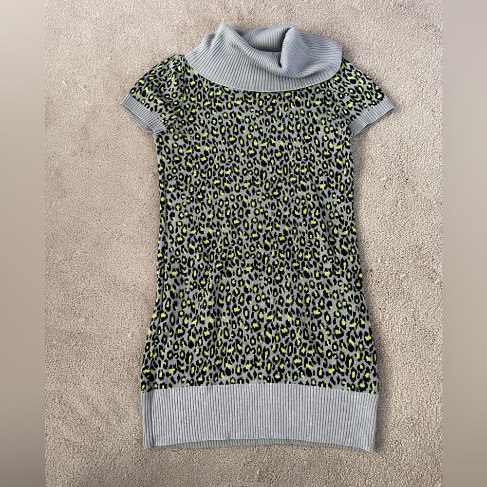 Girls Short Sleeve Cheetah Print Long Sweater